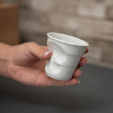 Buruşuk Görünümlü Seramik Espresso Bardağı 7x7.5 cm Beyaz