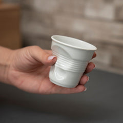 Buruşuk Görünümlü Seramik Espresso Bardağı 7x7.5 cm Beyaz