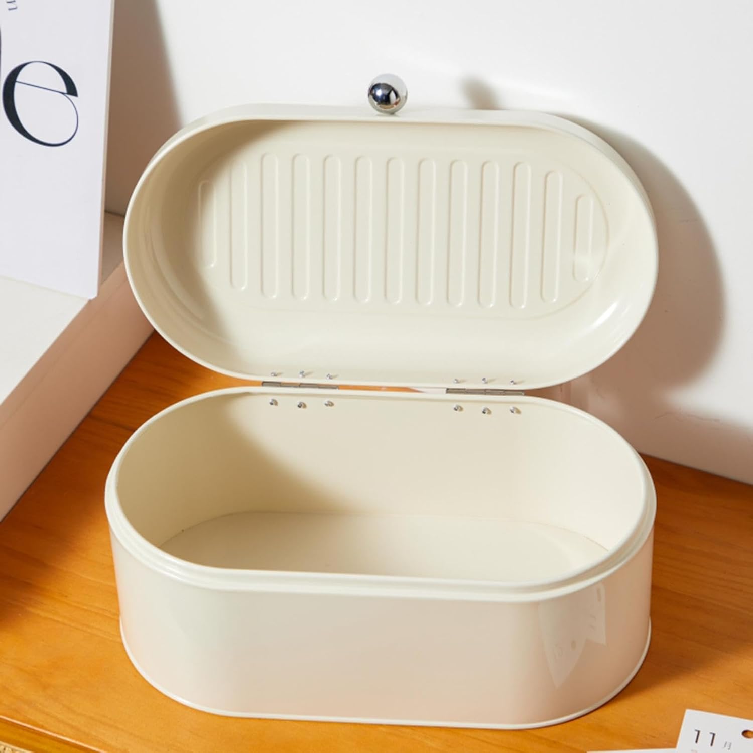 Metal Oval 33x19 Cm Şık Ekmeklik Kutusu Krem