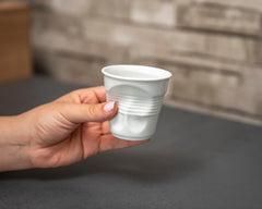 Buruşuk Görünümlü Seramik Espresso Bardağı 7x7.5 cm Beyaz