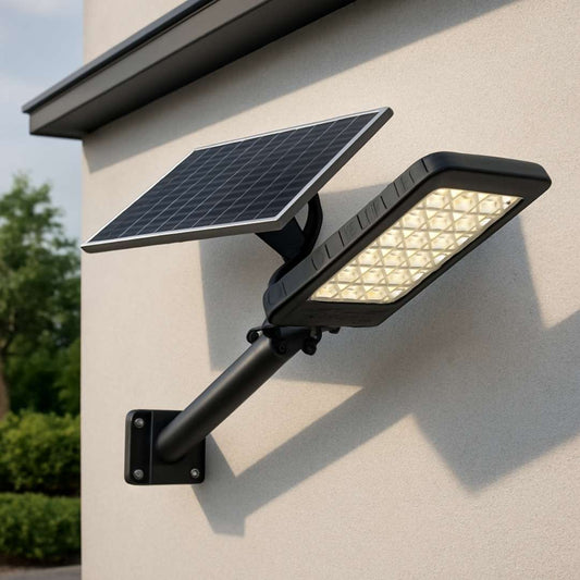 Güneş Enerjili 500 W Sensörlü Kumandalı Sokak Lambası