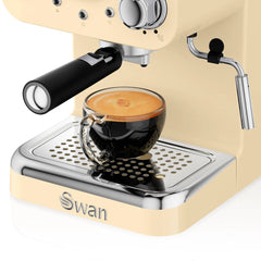 Swan Retro Pompalı Espresso Kahve Makinası Krem