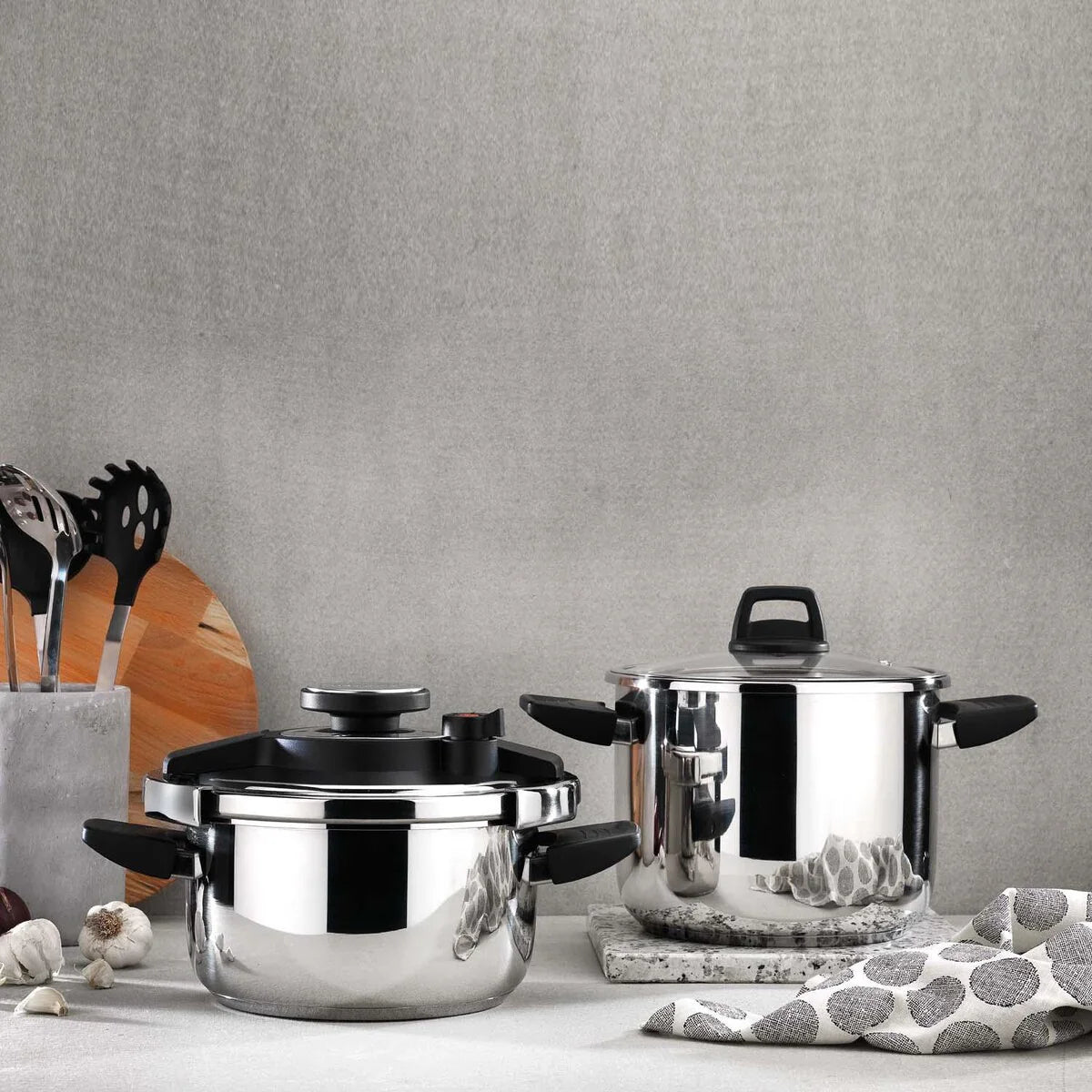 Schafer Compact İkili 6.5 + 4 Lt Düdüklü ve Schafer Piccola 4 Parça Tava Kaçerola Derin Tencere Takımı