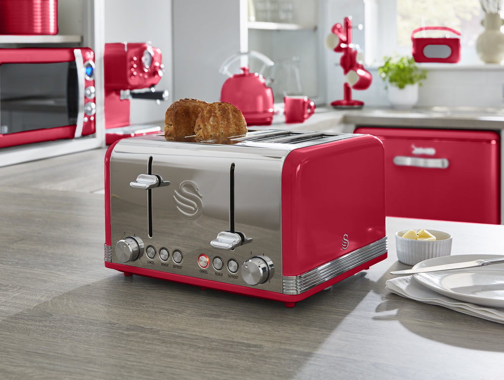 Swan Retro 4 Dilimli Ekmek Kızartma Makinesi Kırmızı