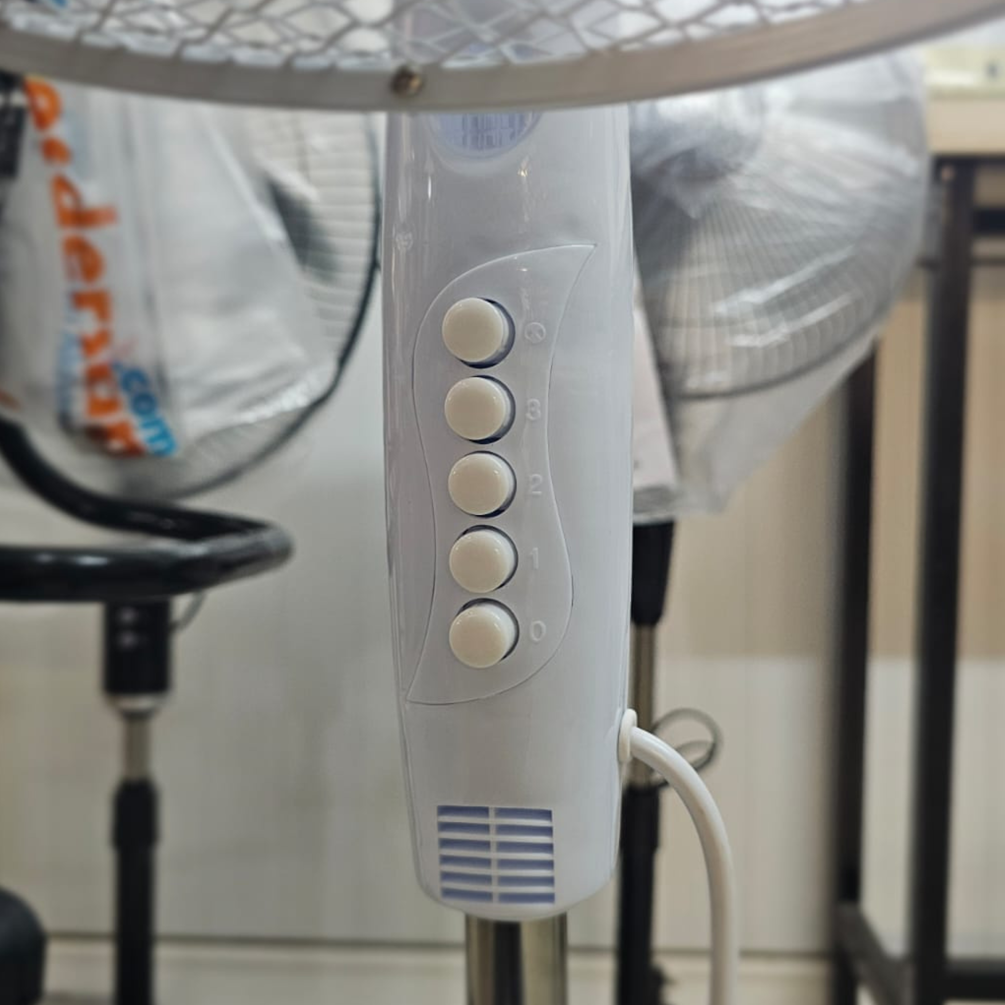Star 16" 45W Ayaklı Vantilatör Beyaz