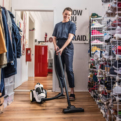 Karcher VC 3 ERP 700 W Toz Torbasız Elektrikli Süpürge Beyaz